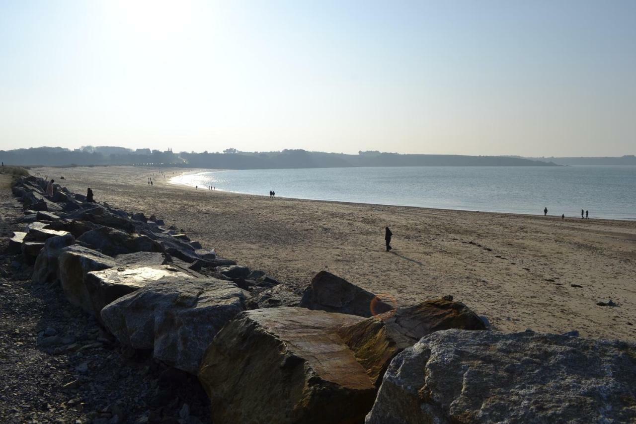 Apartamento Vue Sur Mer Cancale Exterior foto